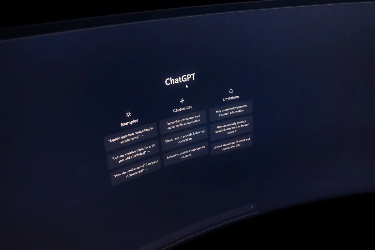 واجهة ChatGPT 6 Sol أفضل برنامج ذكاء اصطناعي للكتابة بالعربي 2026