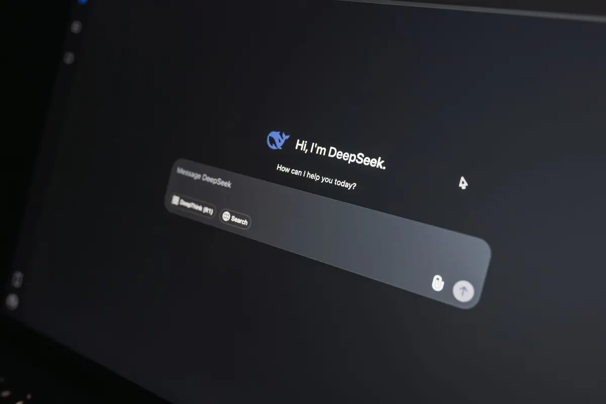 DeepSeek V4.1 Flash برنامج ذكاء اصطناعي مجاني بميزات مدفوعة