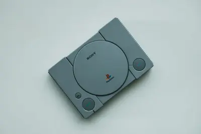 جهاز PlayStation قديم يمثل أفضل محاكي للألعاب الكلاسيكية