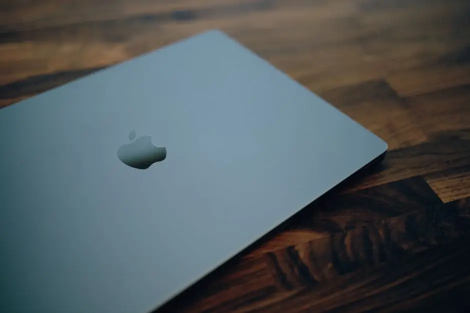 جهاز ماك بوك بشريحة Apple Silicon أثناء إعادة ضبط المصنع