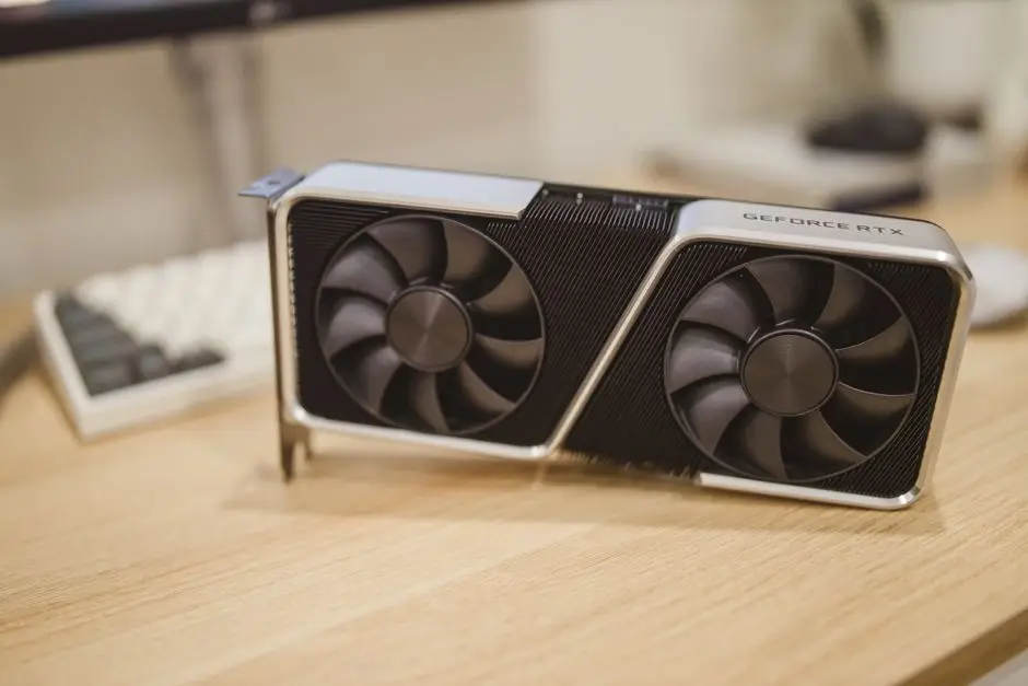 بطاقة إنفيديا GeForce RTX من فئة شرائح الذكاء الاصطناعي