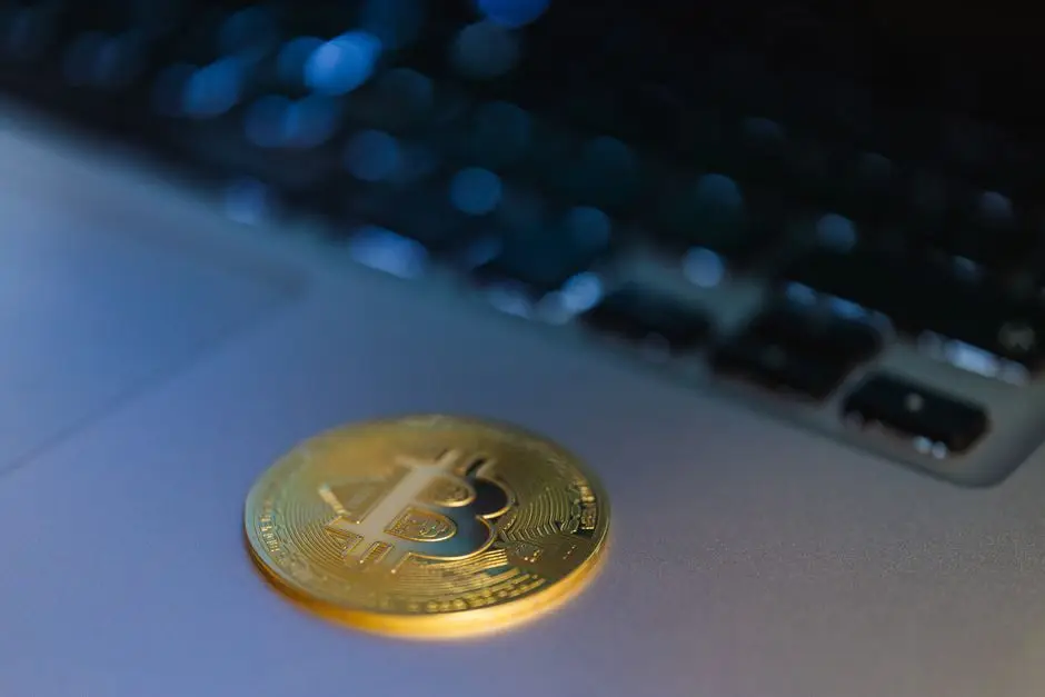محفظة عملات رقمية على حاسوب ترمز إلى حادثة وكلاء الذكاء الاصطناعي